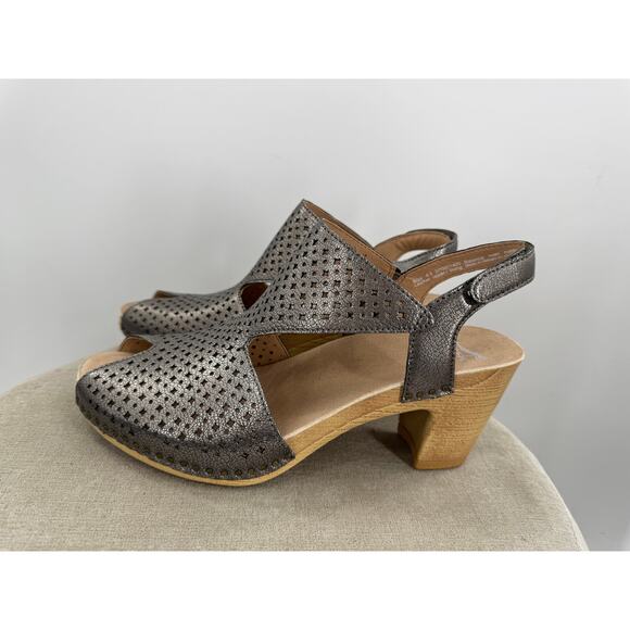 Dansko Teagan Metallic Bronze Silver Sandal Heel Peep Open Toe 41 10 10.5 NWB - Picture 2 of 7